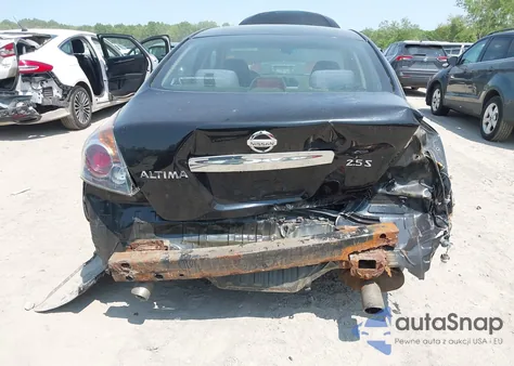 2010 Nissan Altima 2.5 S z USA, uszkodzony, nr VIN 1N4AL2AP2AC137899